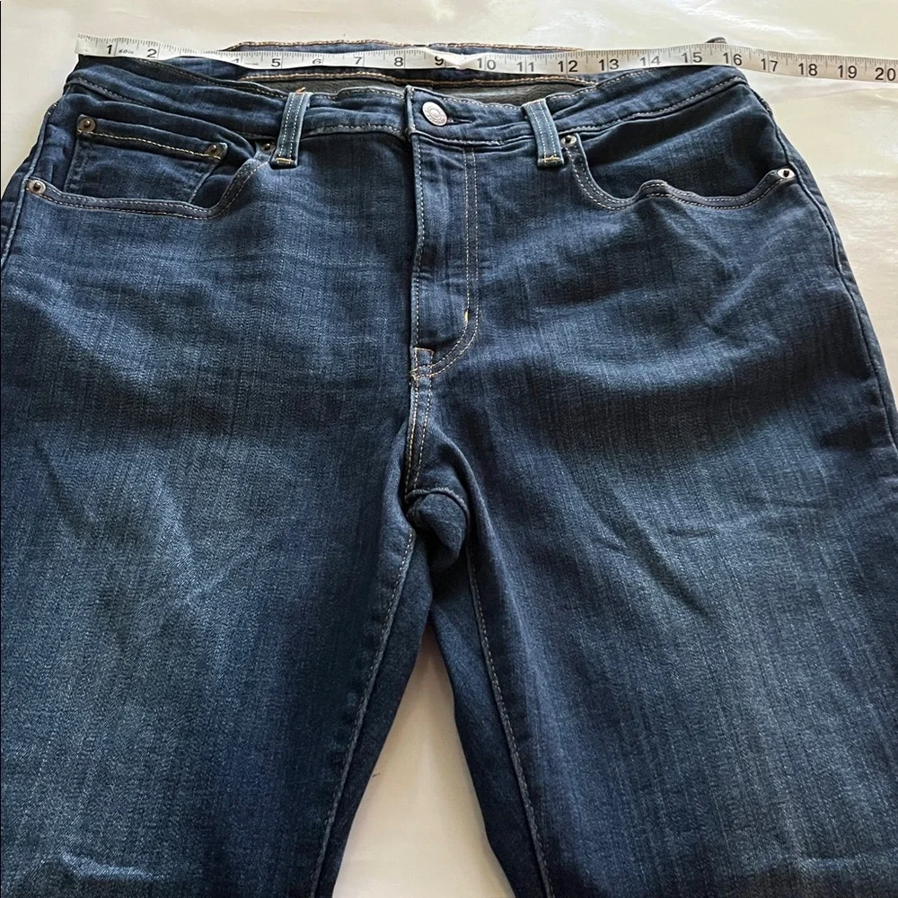 Levi’s 726 Flare High Rise Size 33